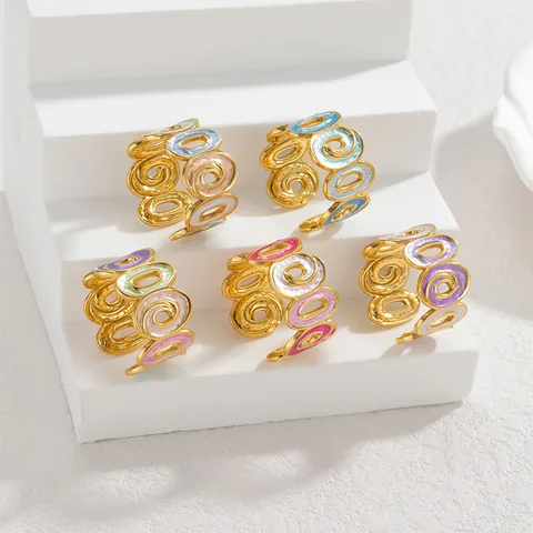 Anillo de acero inoxidable ovalado hueco colorido y a la moda para mujeres, tamaño ajustable, accesorio de joyería para fiestas, temporada universal